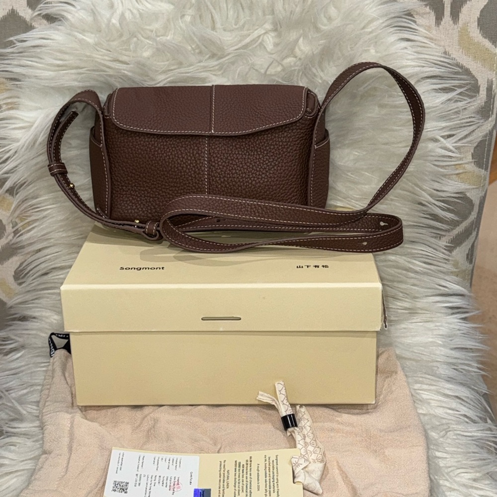 -SOLD- 🔥 Songmont mini droopy roof bag